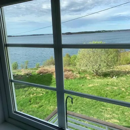 Liten Koselig Hytte Ved Atlanterhavet 度假居